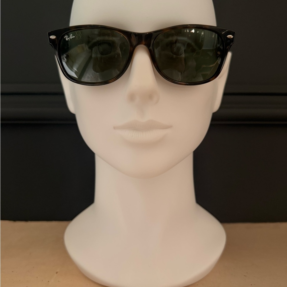 Ray-Ban New Wayferer RB2132 Sunglasses